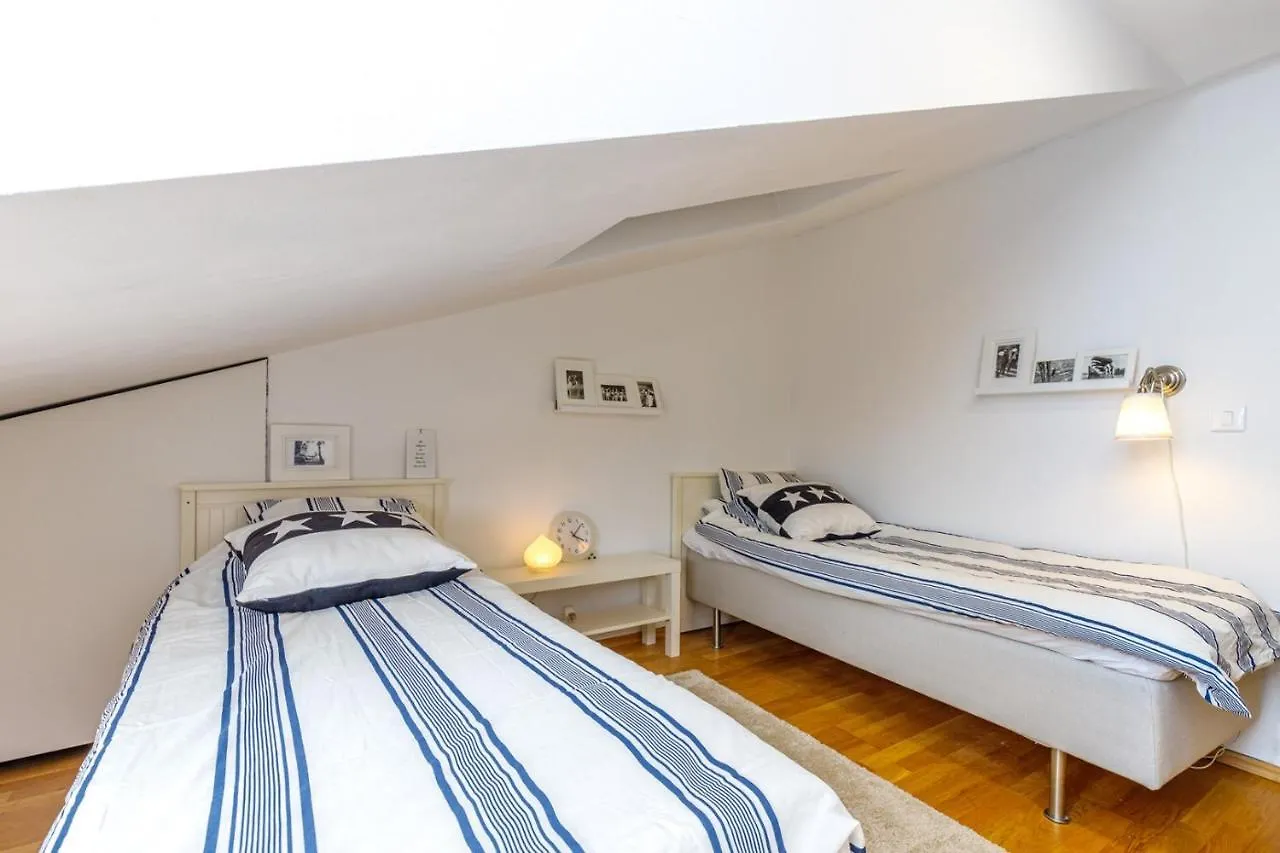 Apartments Buffy Porec 0*,