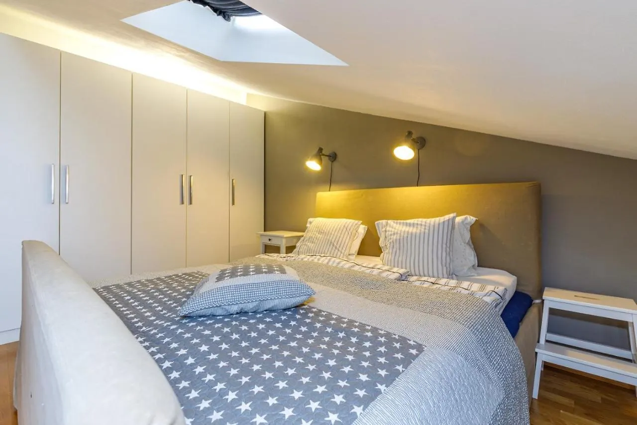Apartments Buffy Porec 0*,