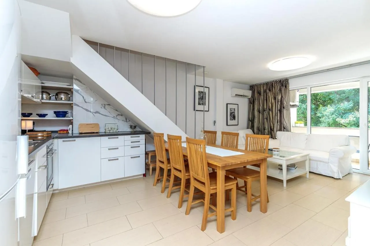 Apartments Buffy Porec