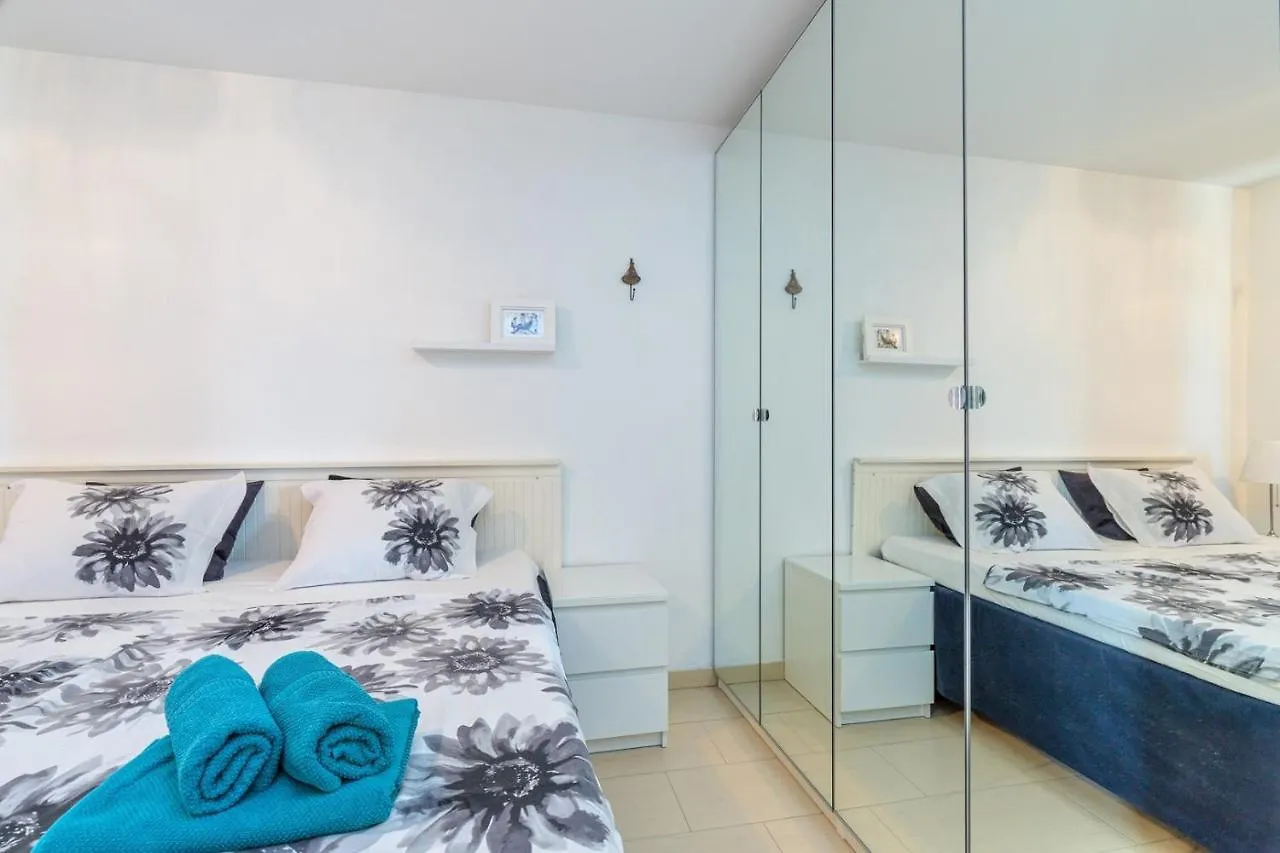 Guest house Apartments Buffy Porec Croatia